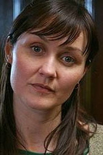 Эстер Холл