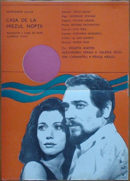 Casa de la miezul nopții — постер